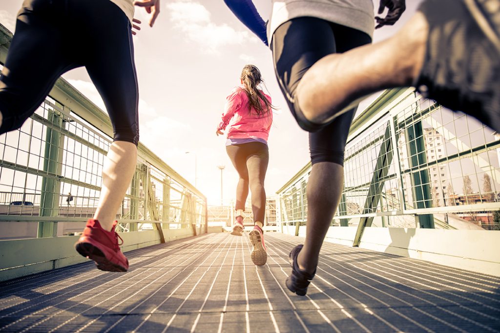 como-cuidar-tus-pies-al-correr-y-prevenir-lesiones-comunes